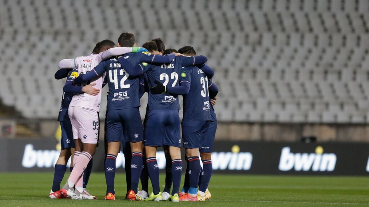 La variante ómicron llega al fútbol portugués: el Belenenses, afectado con 17 positivos La variante ómicron llega al fútbol portugués: el Belenenses, afectado con 17 positivos