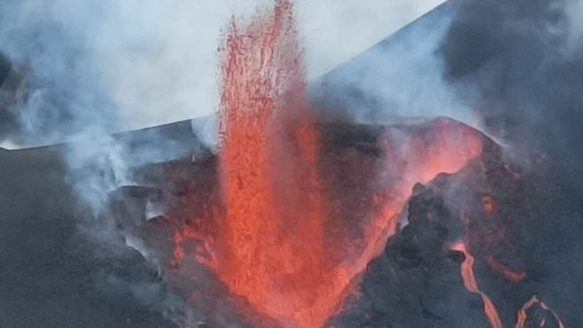 La emisión de dióxido se dispara y los científicos ya prevén la erupción más larga en La Palma en 500 años La emisión de dióxido se dispara y los científicos ya prevén la erupción más larga en La Palma en 500 años