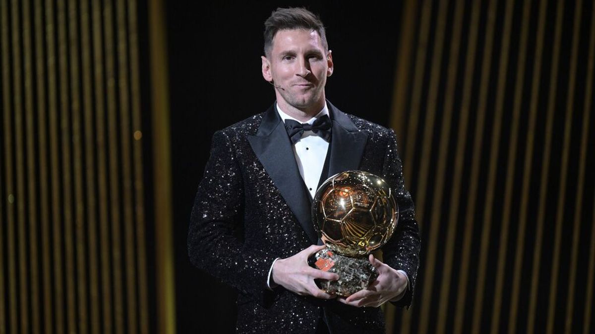 Leo Messi, con sus tres 'miniyo' en el Balón de Oro: así han crecido Mateo, Thiago y Ciro
