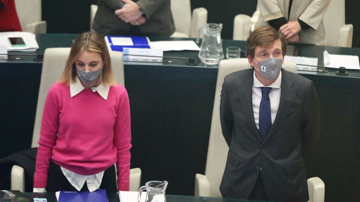 PP, Vox y Cs rechazan que Almudena Grandes sea declarada Hija Predilecta de Madrid PP, Vox y Cs rechazan que Almudena Grandes sea declarada Hija Predilecta de Madrid