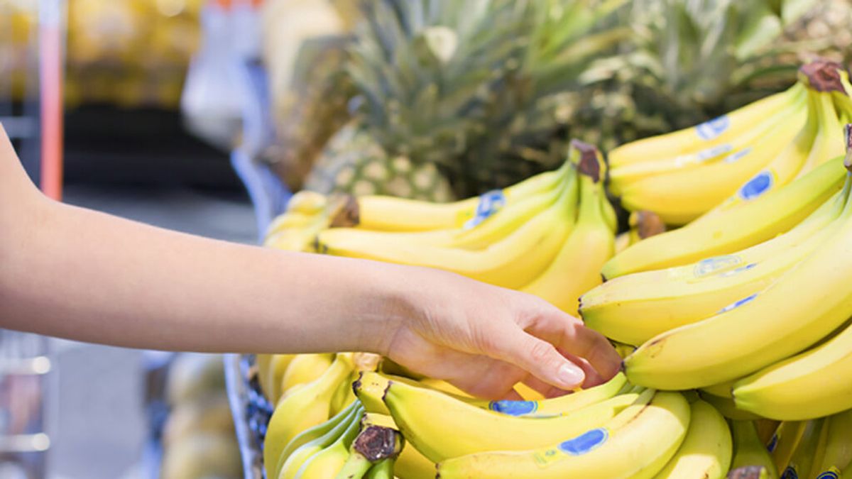 Estos son los tips más efectivos para mantener los plátanos intactos durante más tiempo: desde envolverlos en papel a no separarles de su racimo.