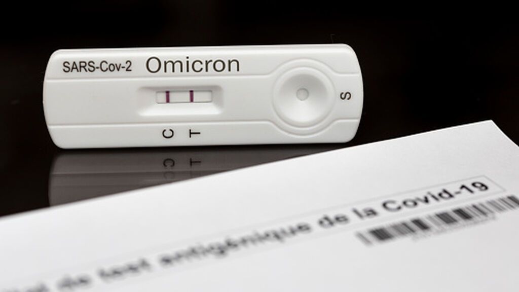 La variante ómicron se expande por España: Dos casos y ambos con las dos dosis de la vacuna contra el covid