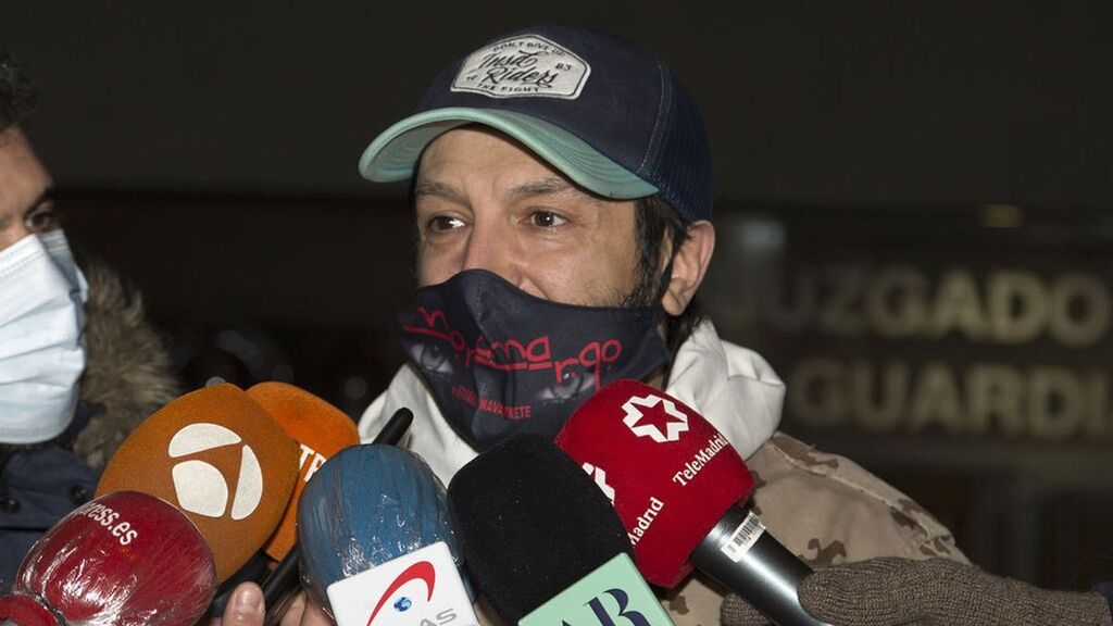 Rafael Amargo atendía a los medios tras estar dos días detenidos