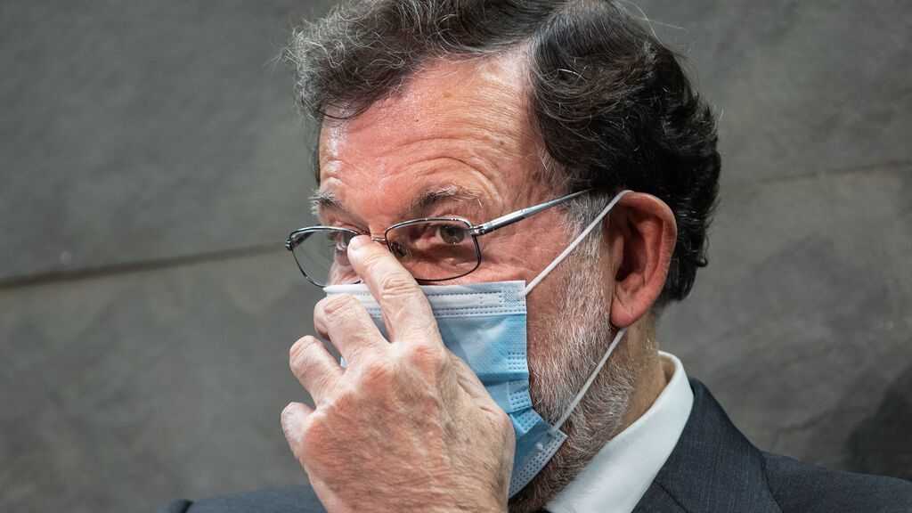 Rajoy minimiza el enfrentamiento entre Casado y Ayuso