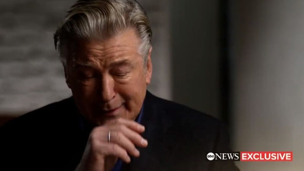 Alec Baldwin, derrumbándose al hablar de Halyna Hutchins