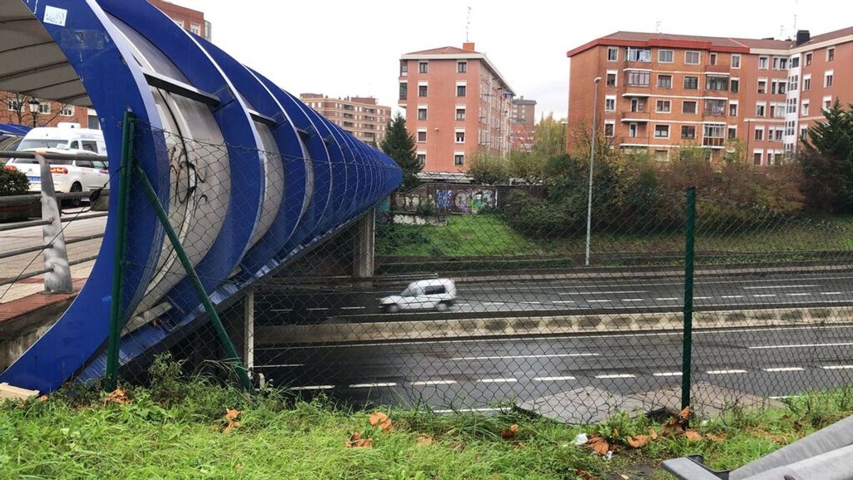 Zona desde la que un individuo se dedicó a lanzar piedras a los coches Zona desde la que un individuo se dedicó a lanzar piedras a los coches