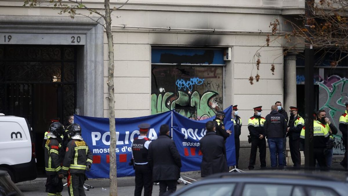 La familia que murió en el incendio de Barcelona pagó 700 euros por el derecho a okupar la sucursal bancaria