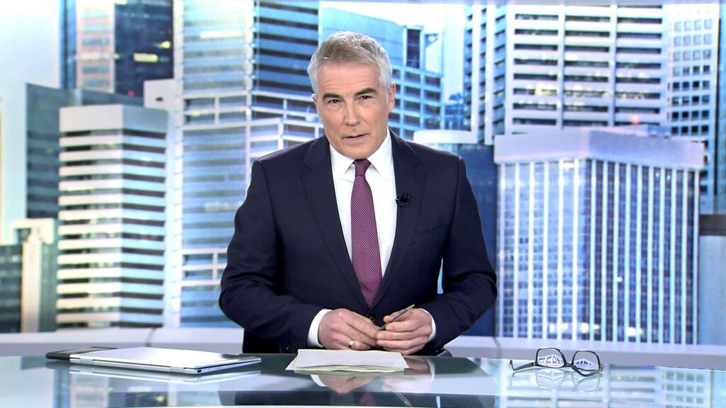Con David Cantero Informativos Telecinco 2021 Mediodía 02/12/2021