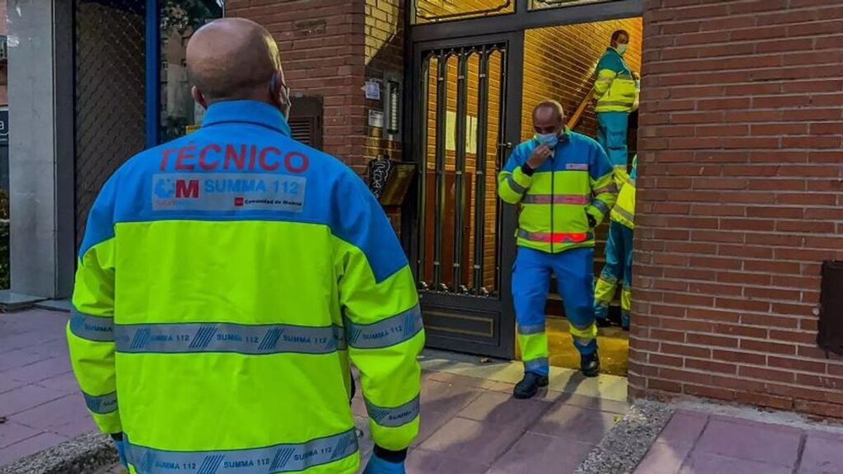 Investigan el extraño asesinato de un hombre en Vallecas: La puerta estaba cerrada con llave por dentro