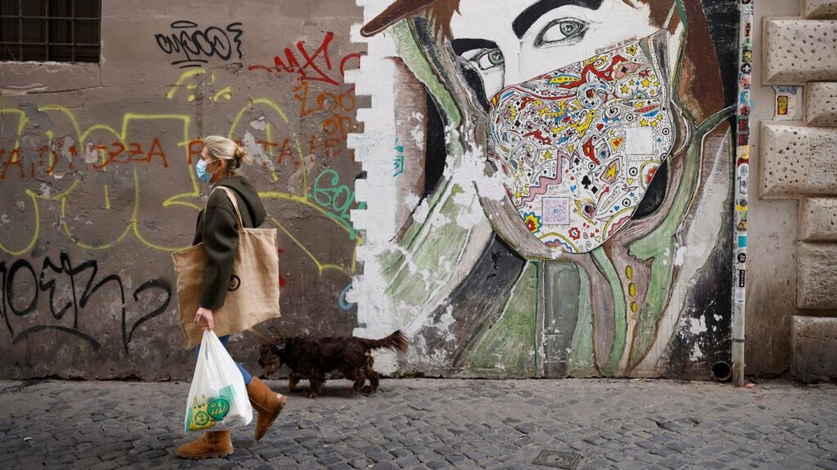 Italia vuelve a imponer el uso obligatorio de la mascarilla en gran parte del país