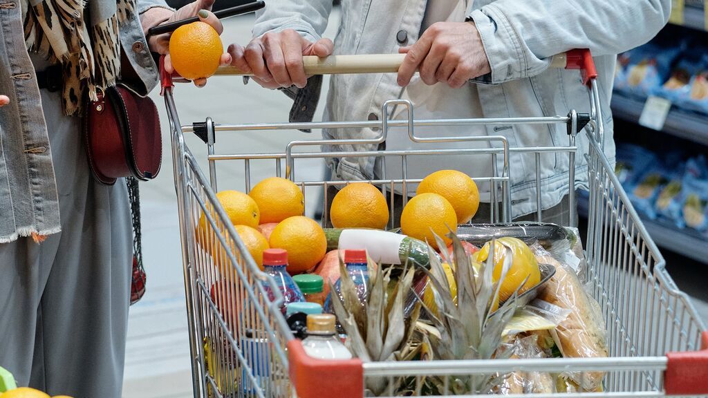 La subida del coste de la energía hace que tu cesta de la compra sea ya más cara