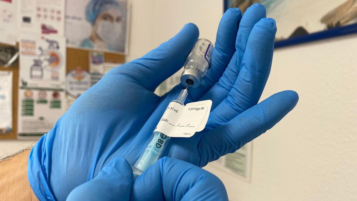 Sanidad advierte de que "aumenta la evidencia" de que ómicron "escapa a la inmunidad por la vacuna" Sanidad advierte de que "aumenta la evidencia" de que ómicron "escapa a la inmunidad por la vacuna"