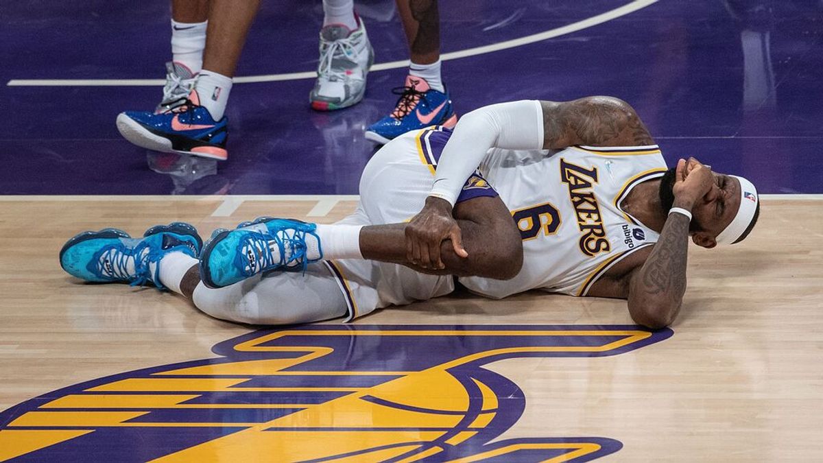 LeBron James, "frustrado y enfadado" con la NBA tras su falso positivo por coronavirus LeBron James, "frustrado y enfadado" con la NBA tras su falso positivo por coronavirus