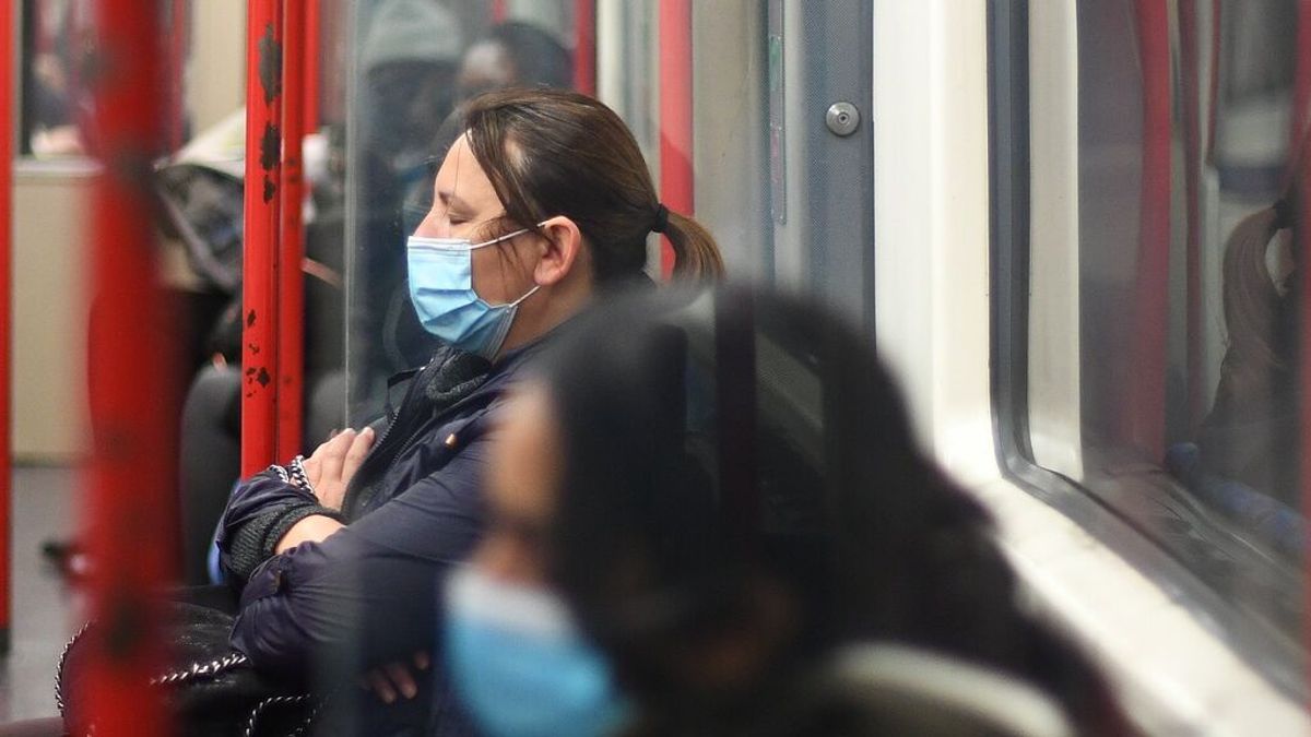 Una mujer, herida grave en el Metro de Londres: investigan si cayó a las vías por una aglomeración de gente