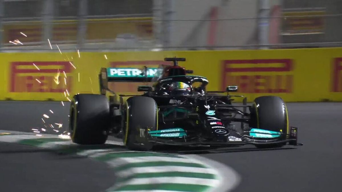 Verstappen pierde la pole en el último suspiro y Hamilton saldrá primero en Arabia Saudí Verstappen pierde la pole en el último suspiro y Hamilton saldrá primero en Arabia Saudí