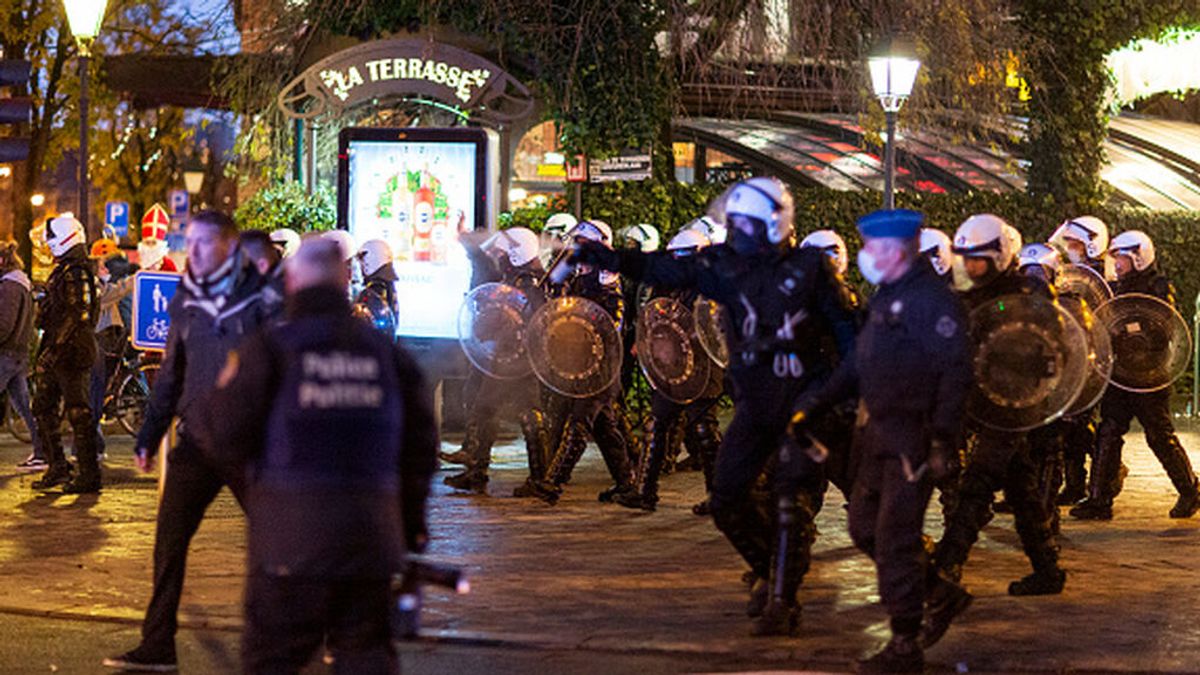 Las protestas en Bruselas contra las restricciones se saldan con 20 detenidos y seis heridos