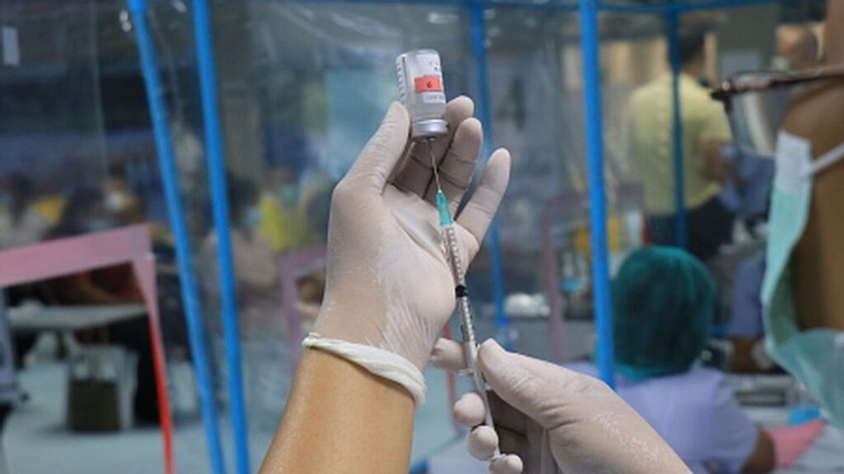 "La pandemia está lejos de terminar y la próxima podría ser más letal", asegura la creadora de AstraZeneca "La pandemia está lejos de terminar y la próxima podría ser más letal", asegura la creadora de AstraZeneca