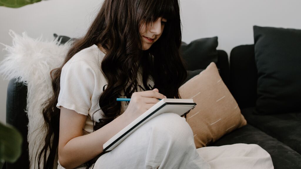 Escribir la carta a los Reyes Magos.