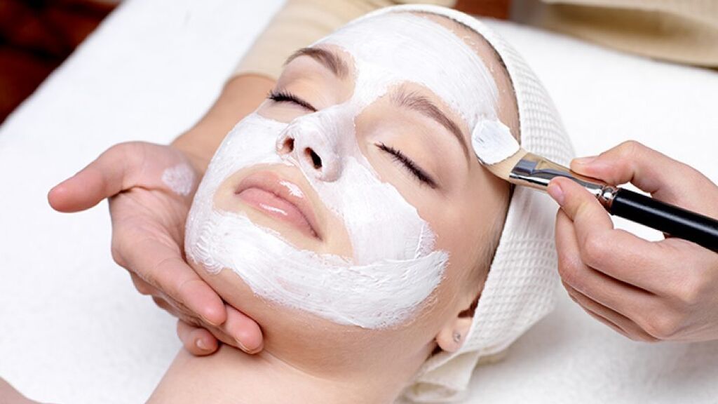 Los tratamientos faciales servirán para cuidar la piel más a fondo.