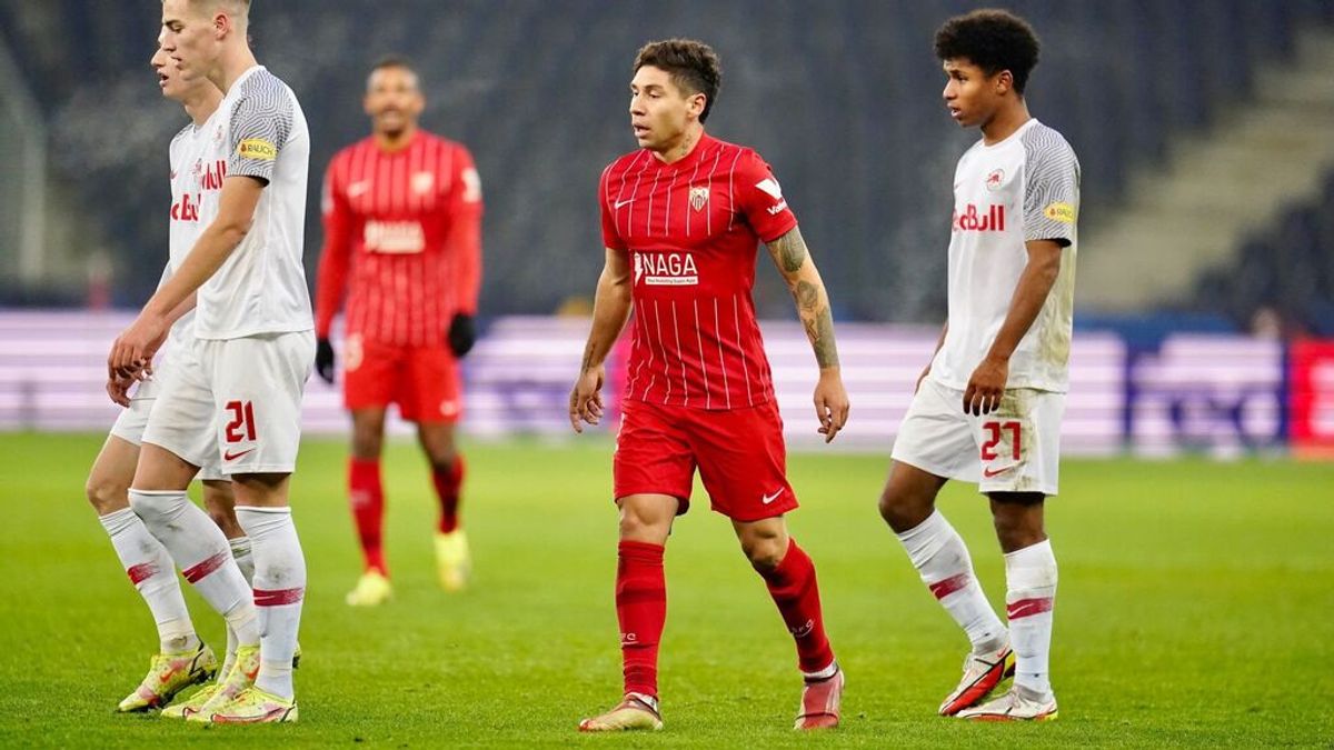El Sevilla dice adiós a la Champions tras caer sin dar la cara ante el Salzburgo El Sevilla dice adiós a la Champions tras caer sin dar la cara ante el Salzburgo