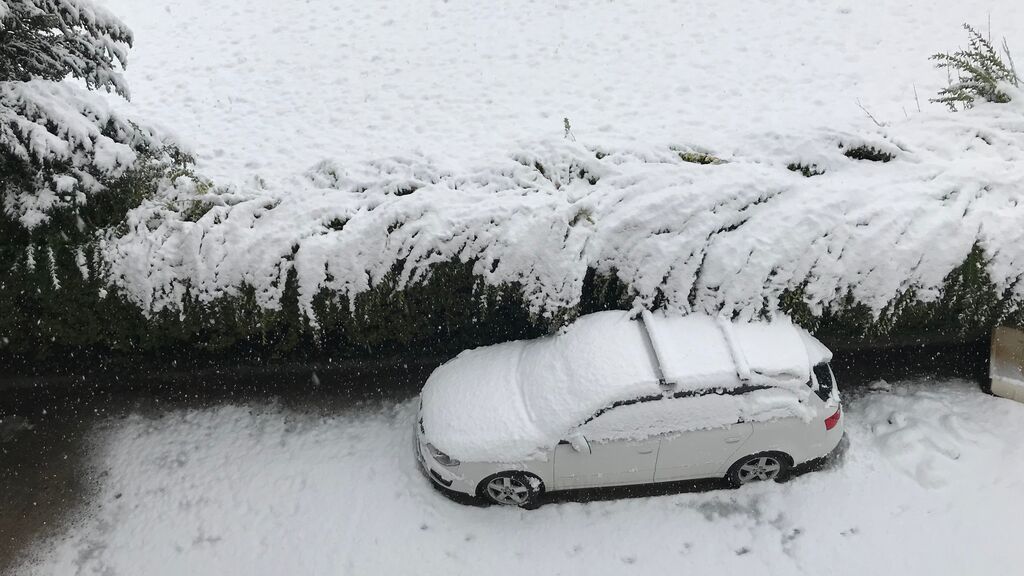 EuropaPress_4131587_coche_nieve