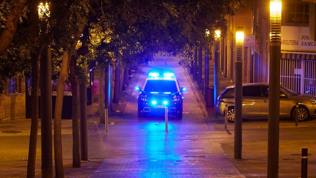 La Policía detiene a una mujer tras clavarle unas tijeras en el ojo a otra durante una pelea en Mallorca