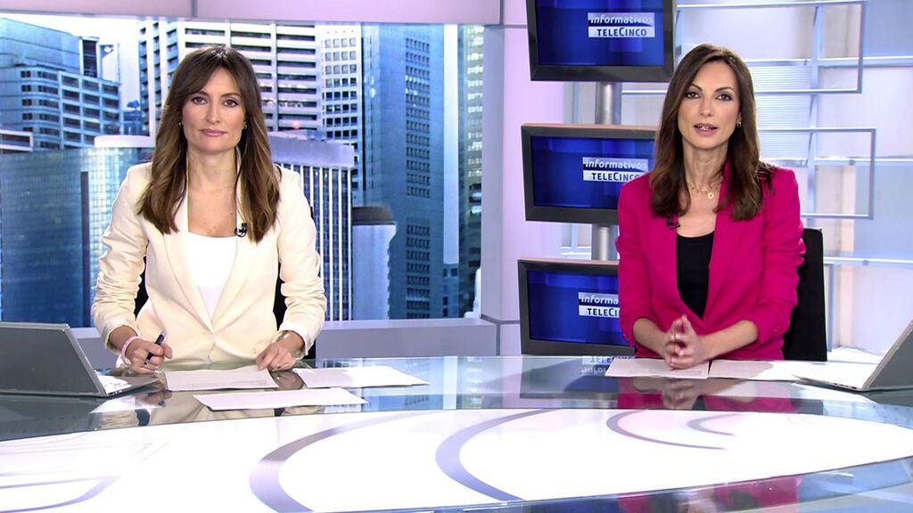 Con Leticia Iglesias y Laila Jiménez Informativos Telecinco 2021 Matinal 07/12/2021