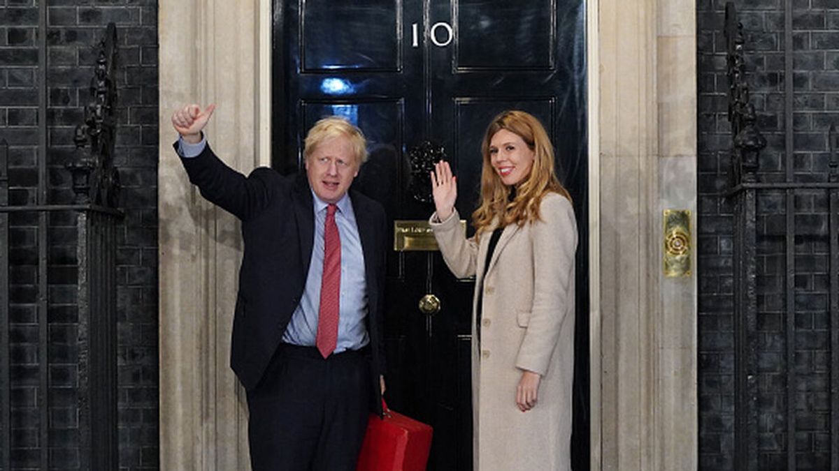 Boris Johnson y su mujer, Carrie, anuncian el nacimiento de su hija