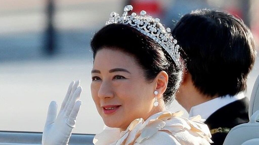 Para los japoneses, las tiaras son muy importantes.