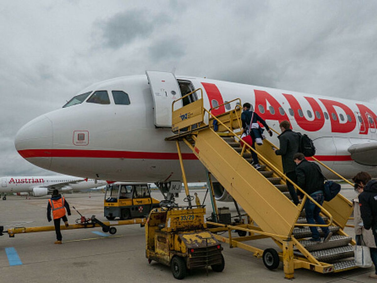 Nueva condena en España a una aerolínea por cobrar el equipaje en cabina