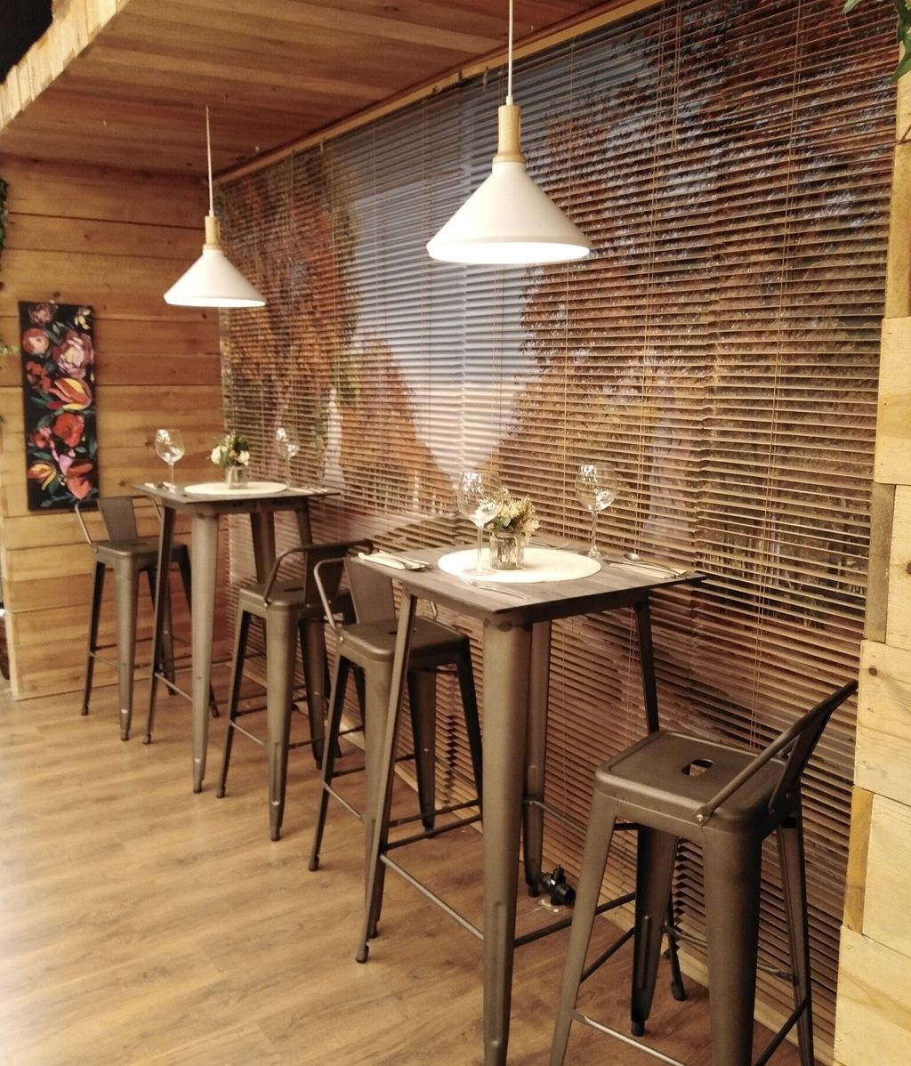 Descubre todos los rincones de 'First dates café' en fotos