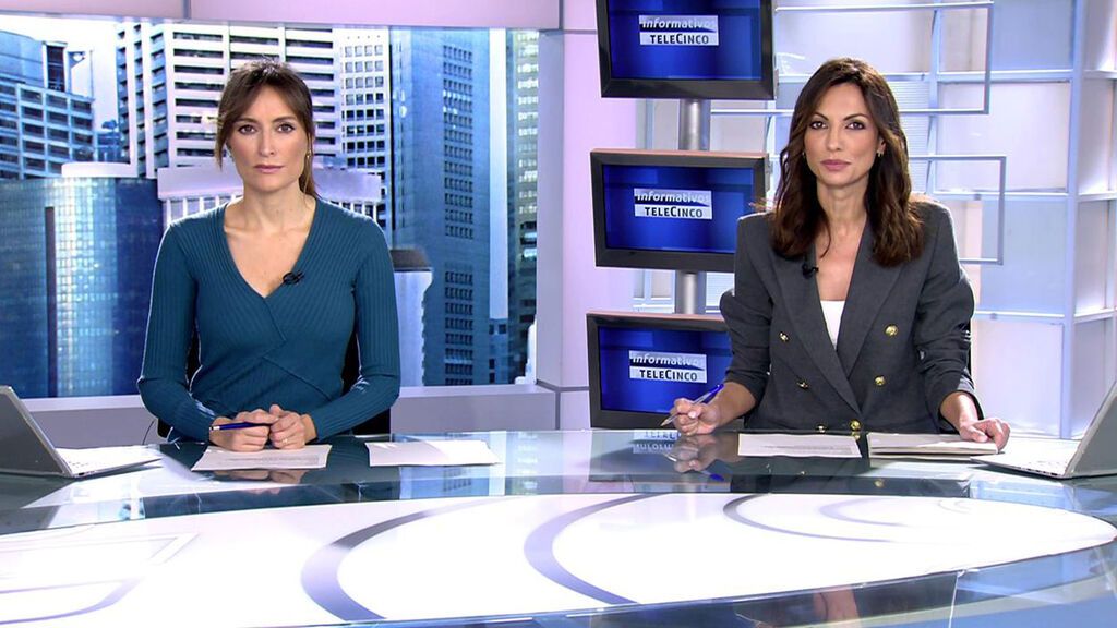 Con Leticia Iglesias y Laila Jiménez Informativos Telecinco 2021 Matinal 10/12/2021