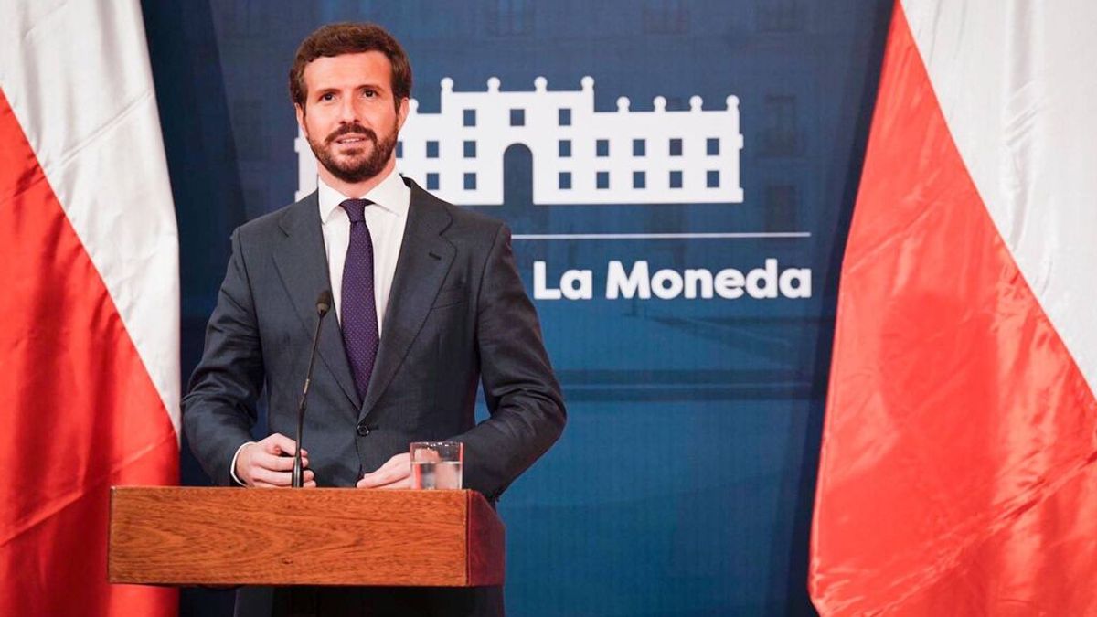 Casado ofrece a Sánchez apoyo ante el "apartheid lingüístico" en Cataluña Casado ofrece a Sánchez apoyo ante el "apartheid lingüístico" en Cataluña