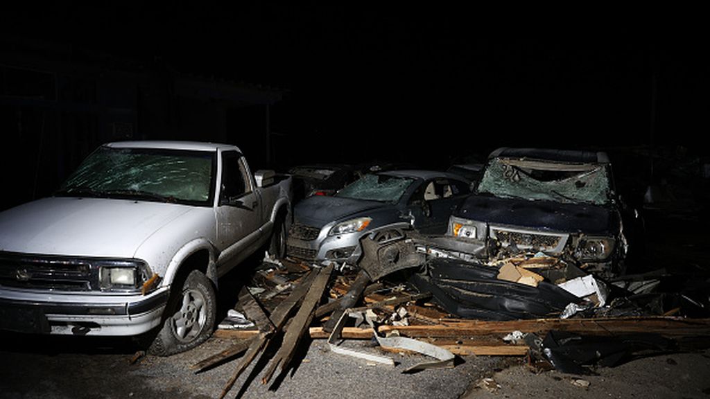 Las devastadoras imágenes que deja la ola de tornados en Estados Unidos