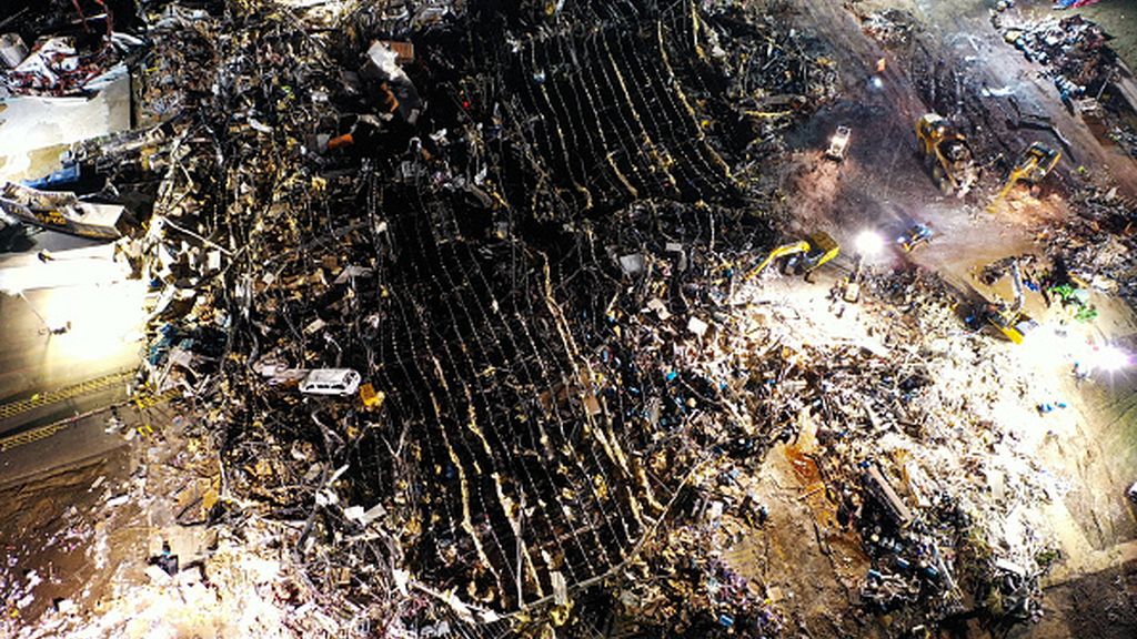 Las devastadoras imágenes que deja la ola de tornados en Estados Unidos