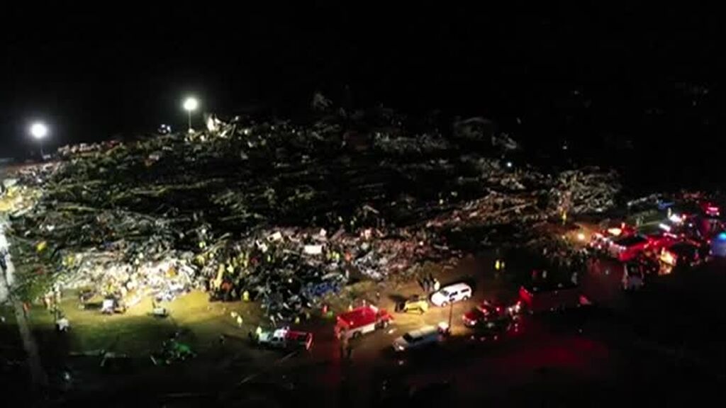Devastación en Estados Unidos: la ola de tornados recorrió más de 350 kilómetros y atravesó 4 estados