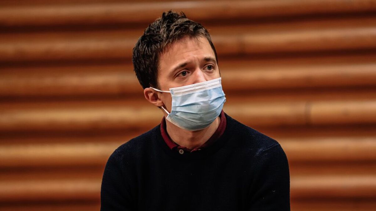 Errejón sobre Juana Rivas: "El Gobierno tomó una decisión y a esa decisión se le tiene que dar cauce" Errejón sobre Juana Rivas: "El Gobierno tomó una decisión y a esa decisión se le tiene que dar cauce"