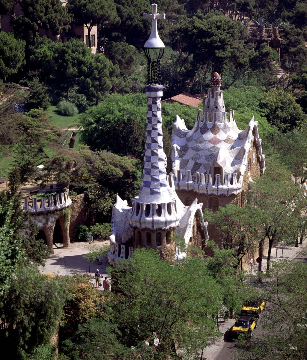 PARQUE-GUELL