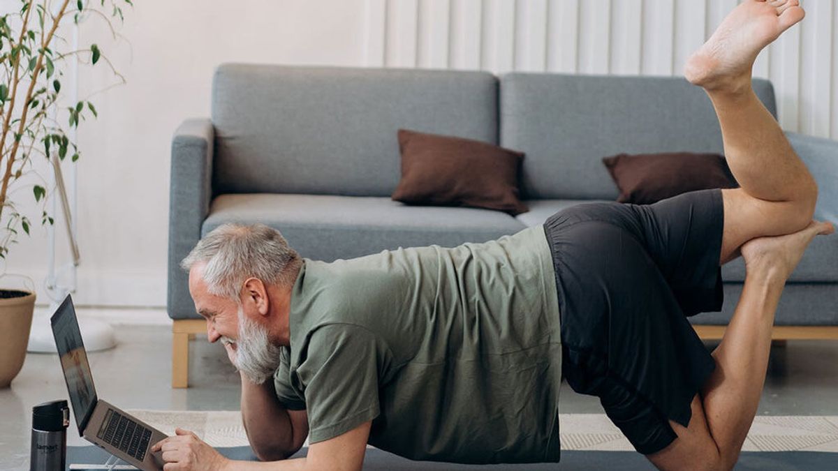 Yoga en casa y para principiantes: el propósito del nuevo año que además puedes compartir