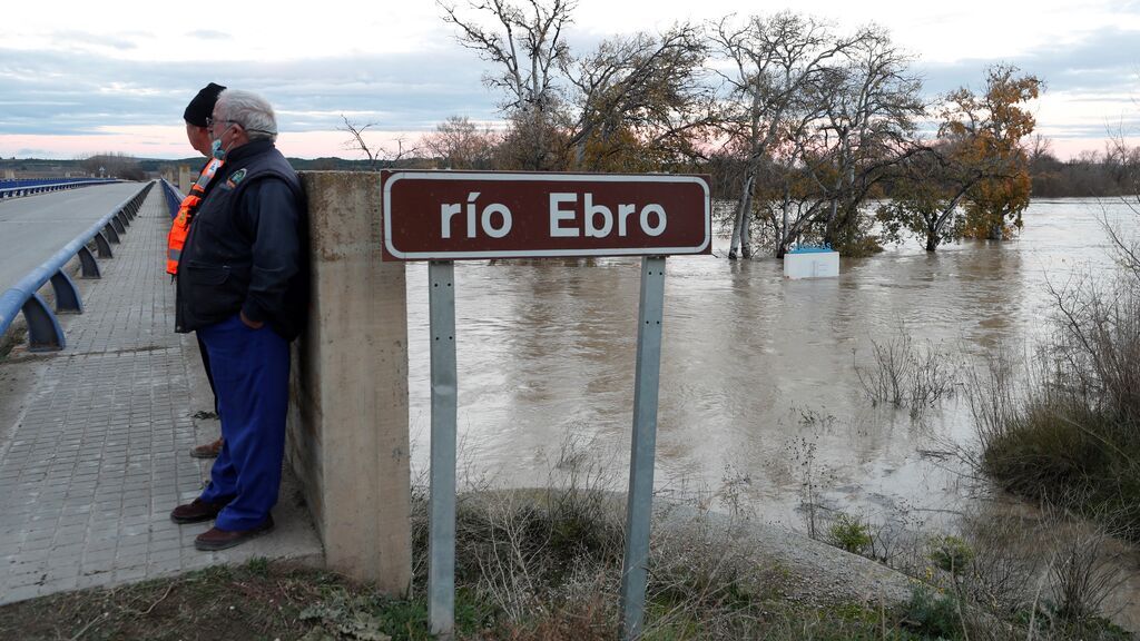 Histórica crecida del Ebro: 23 viviendas desalojadas en el municipio de Novillas