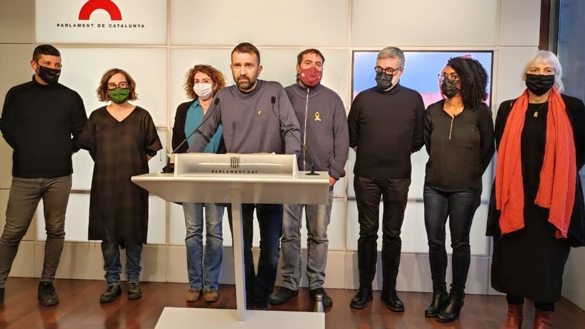 El independentismo blinda al diputado de la CUP Juvillà después de la condena por inhabilitación El independentismo blinda al diputado de la CUP Juvillà después de la condena por inhabilitación