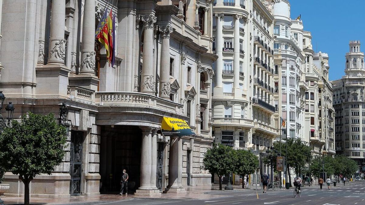 La Audiencia Provincial de Valencia archiva la causa del "pitufeo" para 13 ediles y asesores del PP