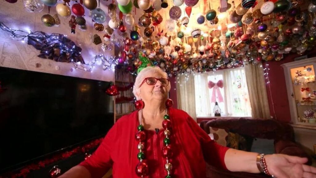 Dos británicos pulverizan el Récord Guinness con sus adornos de Navidad