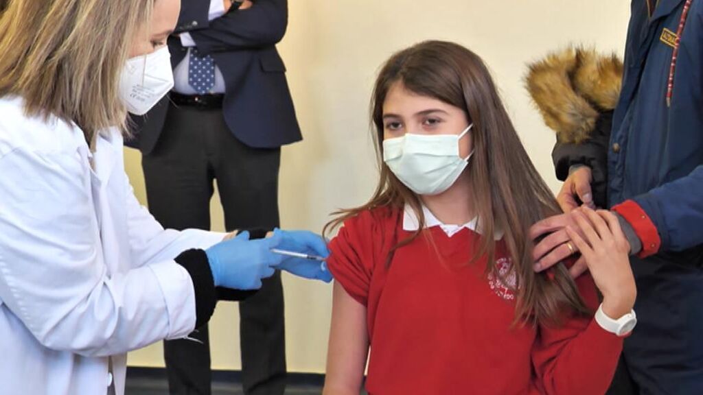 Los primeros niños vacunados de España