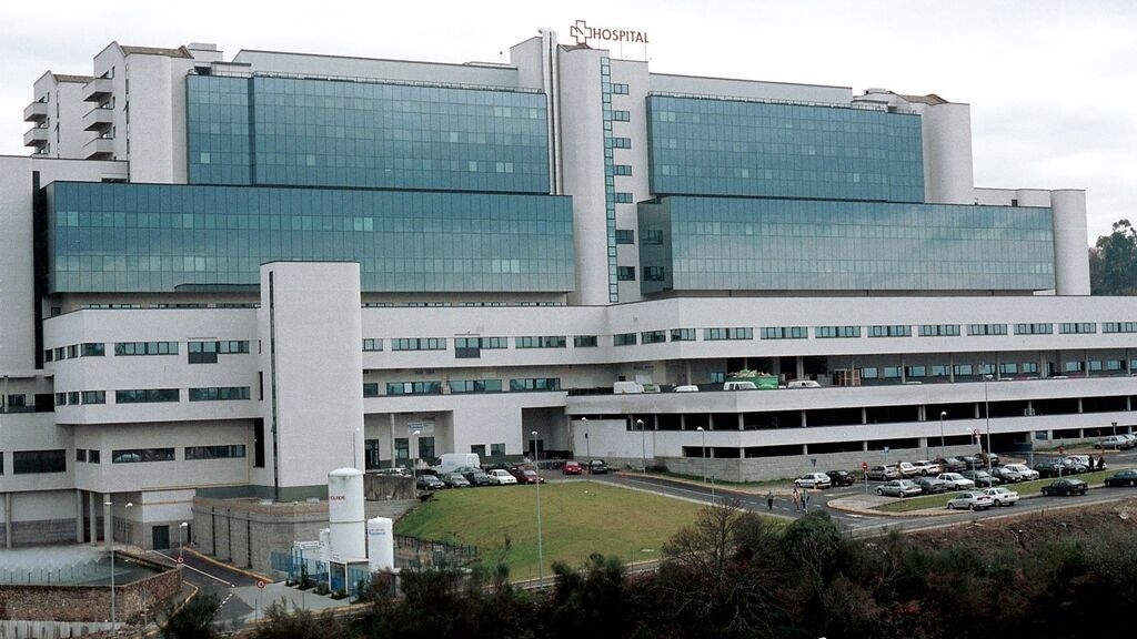 Confirmados 11 contagios en residentes del Hospital Clínico de Santiago por una cena