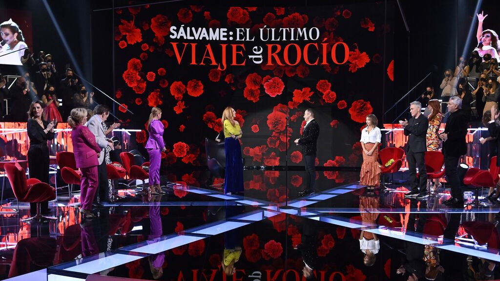 Los looks de los colaboradores de 'Sálvame' para homenajear a Rocío Jurado