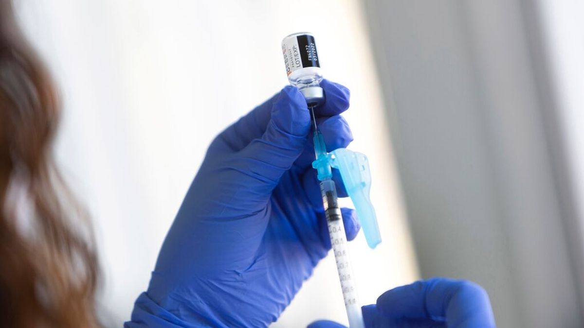 10.016 niños valencianos han recibido su primera dosis contra el coronavirus en la primera jornada de vacunación 10.016 niños valencianos han recibido su primera dosis contra el coronavirus en la primera jornada de vacunación
