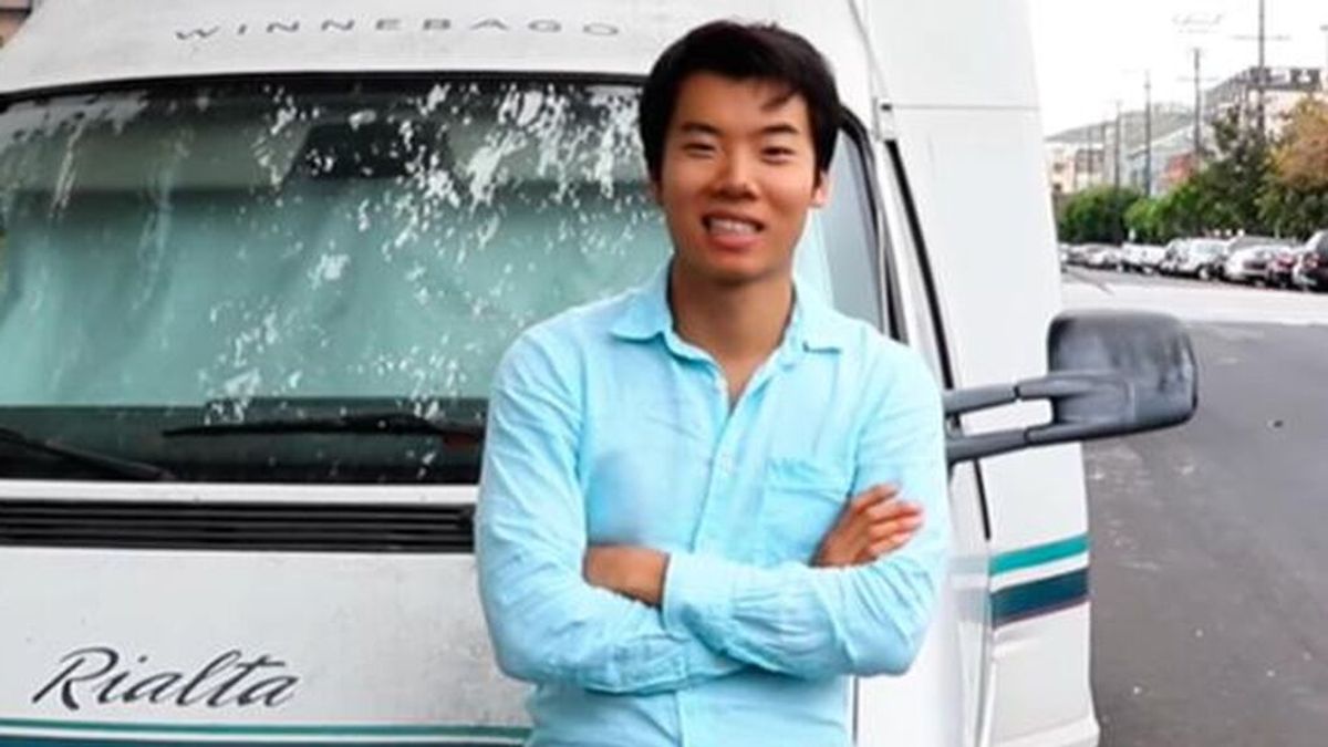 El extraño caso de un millonario de 26 años que vive en una camioneta tras abandonar Harvard
