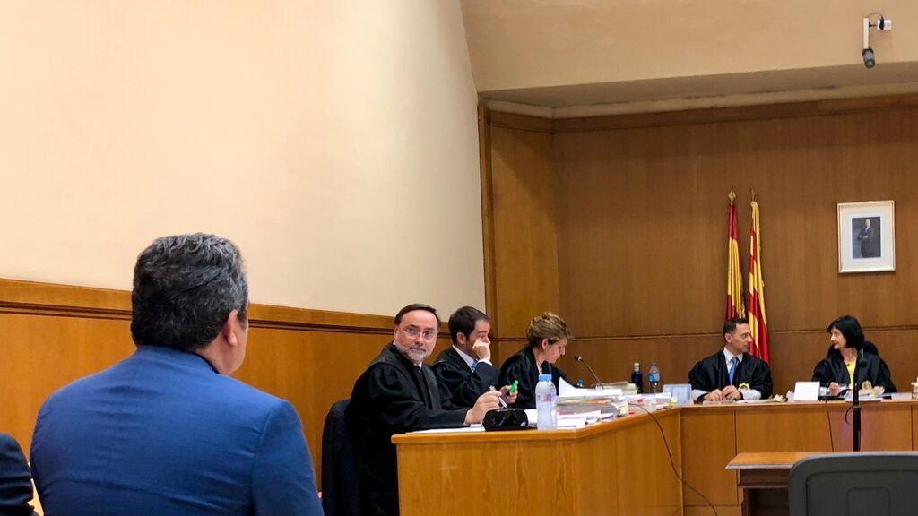 EuropaPress_1655637_manuel_bustos_defiende_nunca_ordeno_retirar_multas_familiares_aprovecho