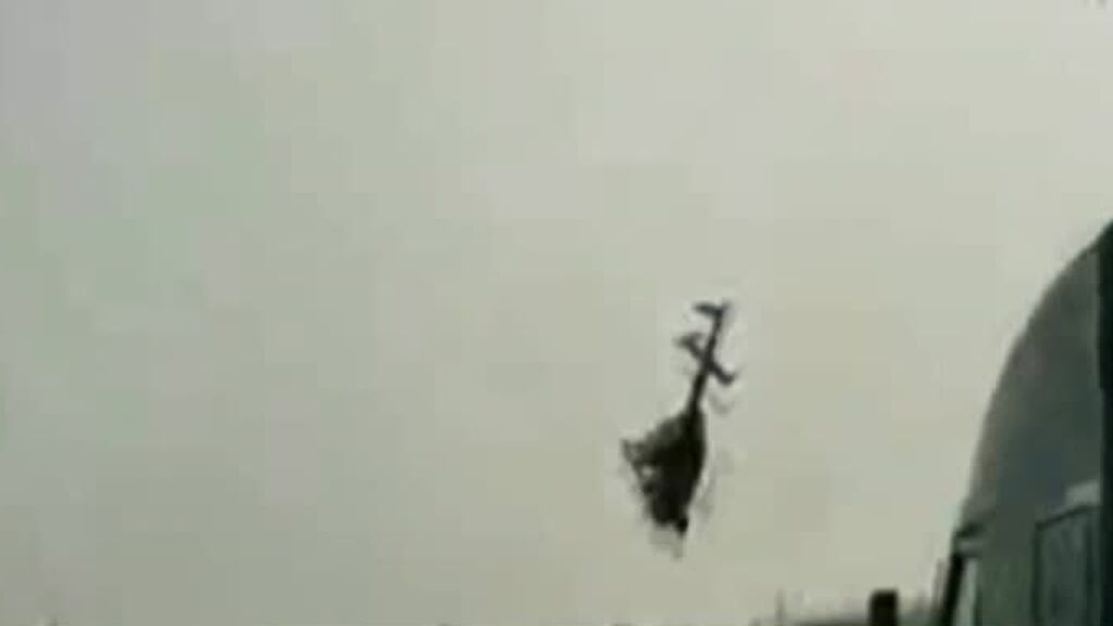 Trágico accidente de helicóptero en Luisiana, EEUU: el piloto se estrelló contra un puente